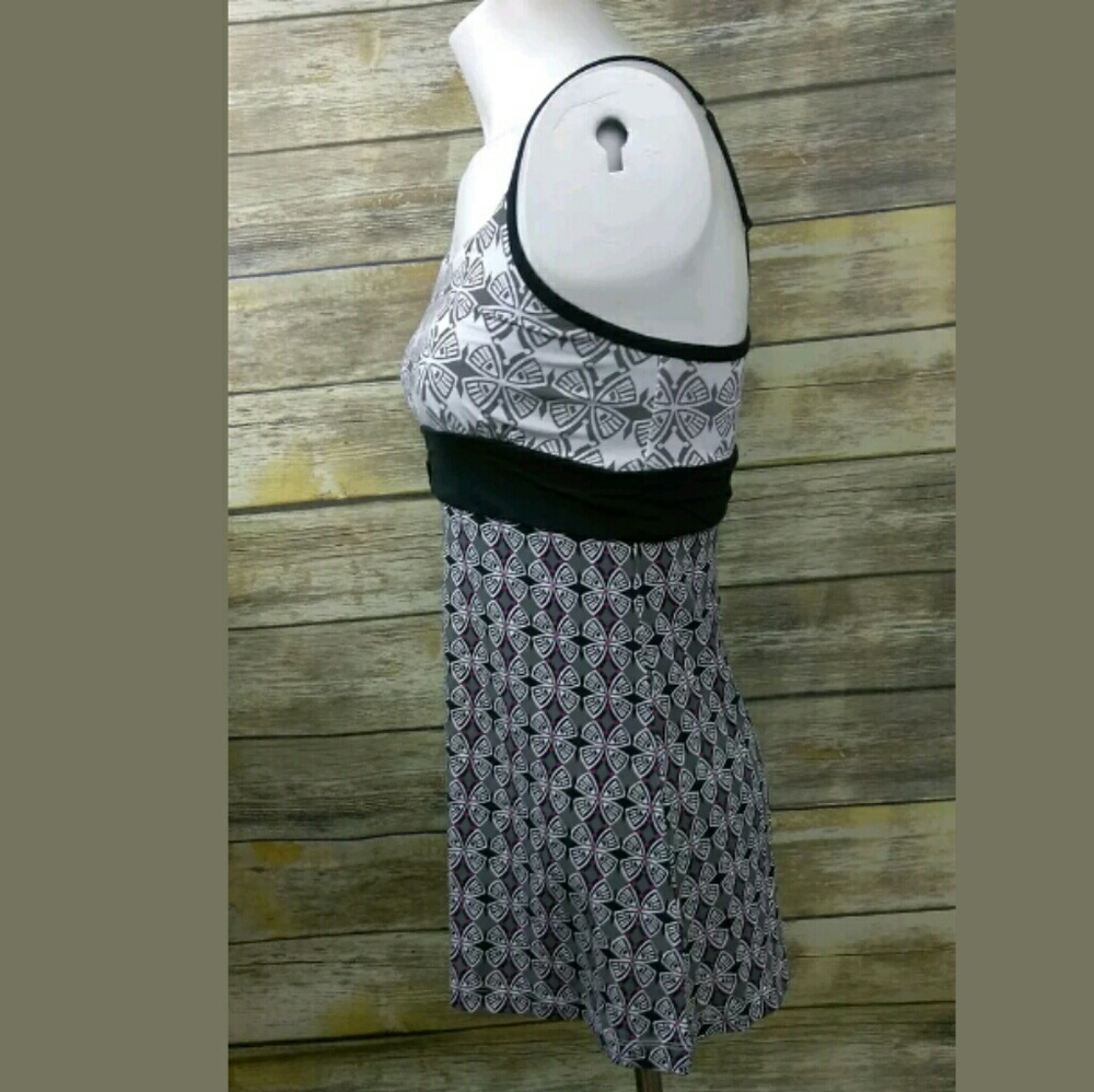 SOLD ATHELTA Womens Bra Lined Athletic Cami Top - Picture 5 of 7